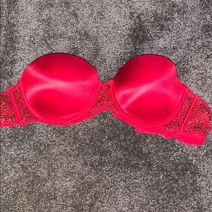 Strapless bra